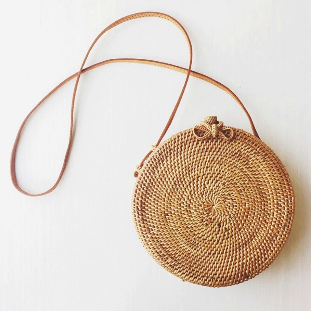 LAST ONE! Circle Rattan Crossbody Bag - Picture 4 of 6